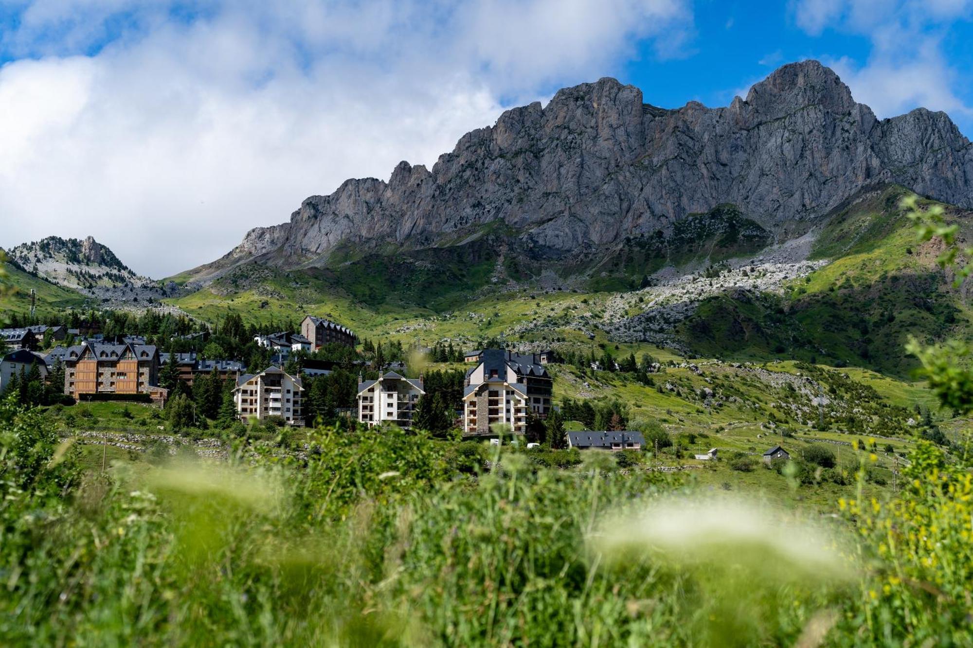 Snoe Hotel Formigal Eksteriør bilde